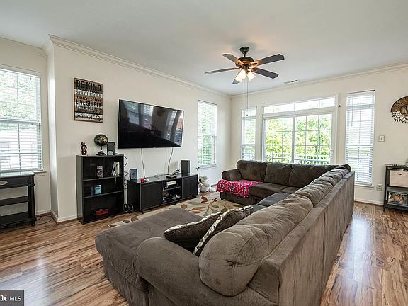 2nd image of 79 Hannah Ct