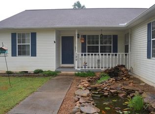 129 Rebel Rd, Harriman, TN 37748