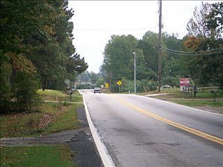 2nd image of 2915 Gillsville Hwy