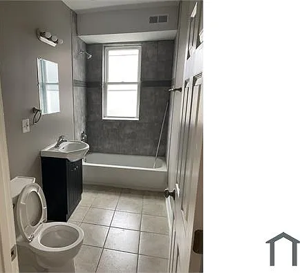 4 bed, $2,300 — Photo 4