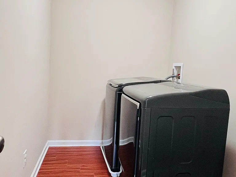 2nd floor Laundry