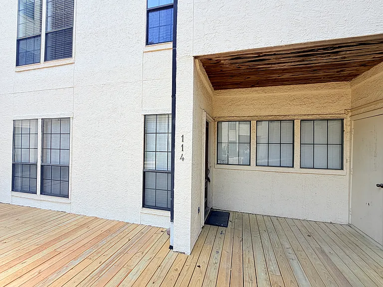 3001 Cedar St #114 — Photo 4
