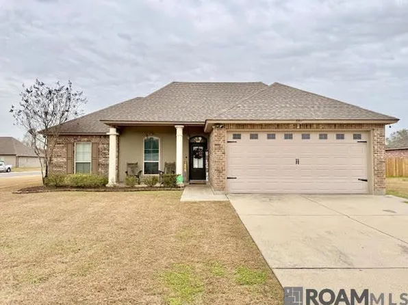3711 Plantation Ridge Dr, Addis, LA 70710