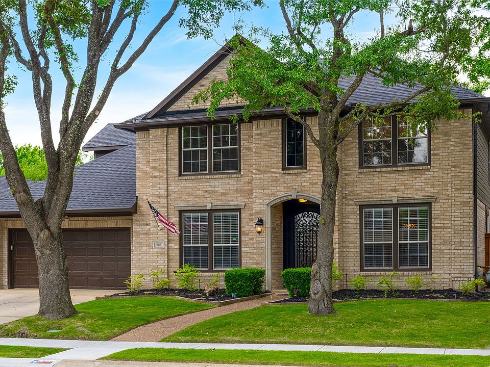 1st image of 208 Adonis Cir