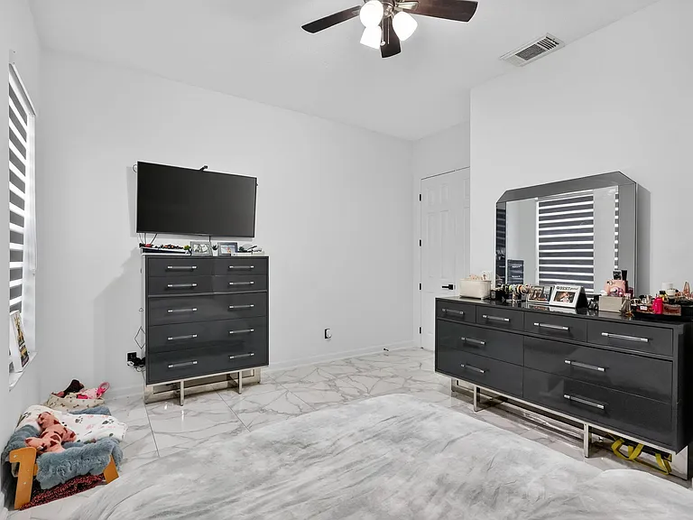 416 SW Horseshoe Bay — Photo 22