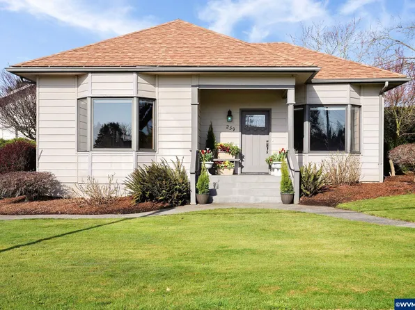 239 S Center St, Sublimity, OR 97385