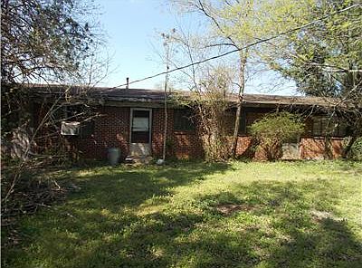 2nd image of 2724 NE 18th St