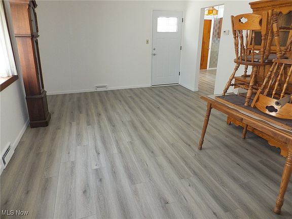 3rd image of 8944 Manorford Dr