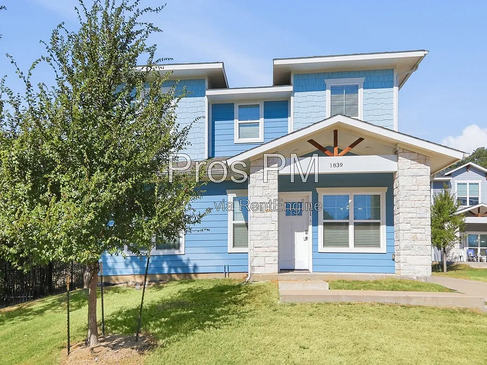 1839 Crow St #101