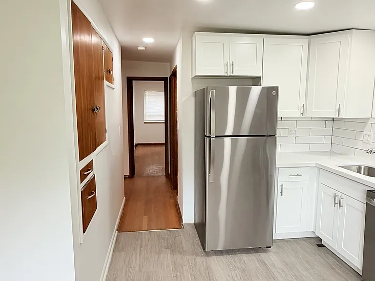 1334 Lakeview Blvd E — Photo 8