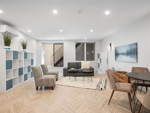 5th image of 106 Jefferson Ave #1