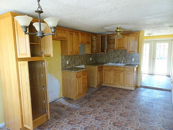 5th image of 2911 E 98th Ave