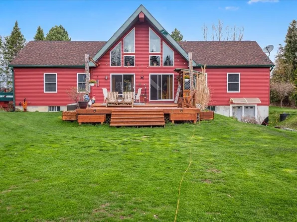 53 Moccasin Avenue, Grand Isle, VT 05458