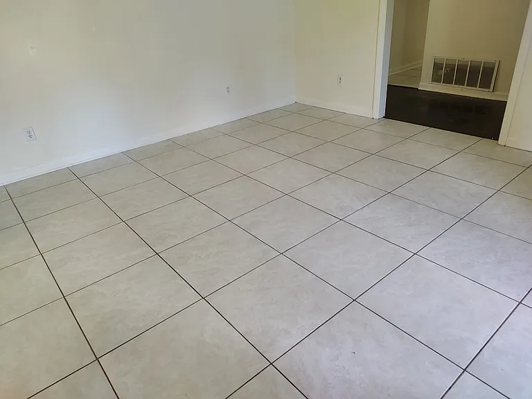 2613 Killarney Way — Photo 14