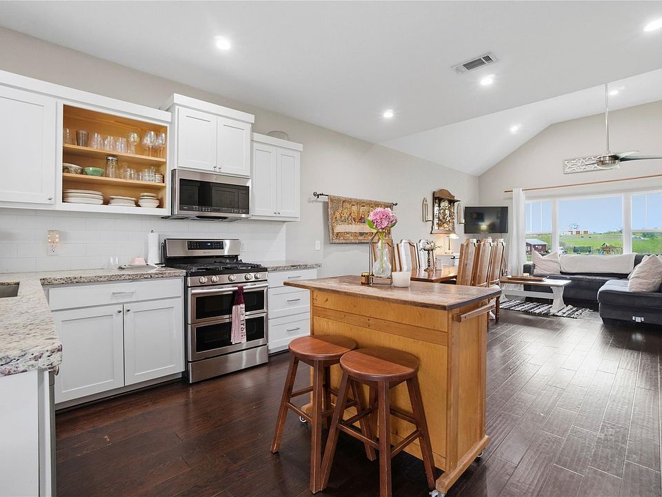 1st image of 5037 Horseshoe Dr