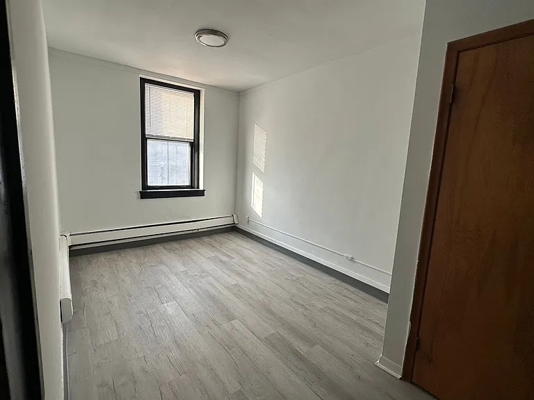 2 N Huron St — Photo 12