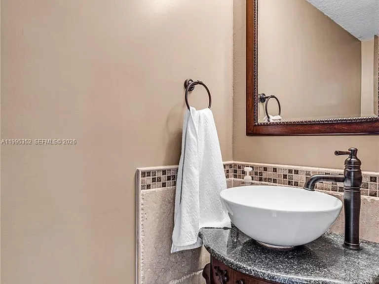 1424 NW 113th Way — Photo 9