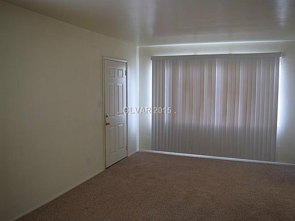 2nd image of 652 Blackmore Dr