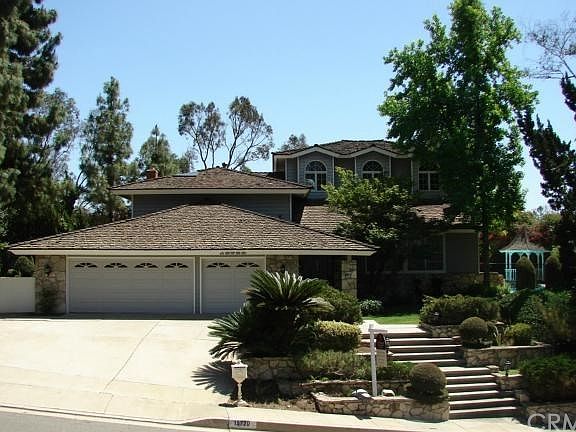 2nd image of 15720 Candeleria Ct