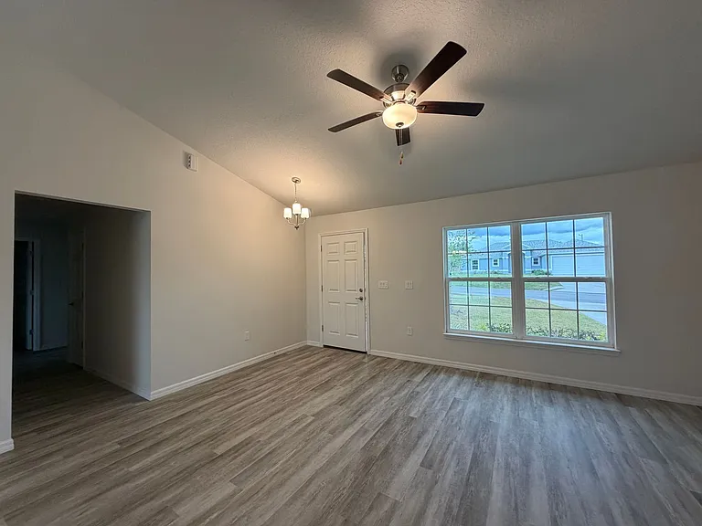 678 W Walkertown Dr — Photo 6