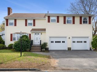 4 Bay View Cir, Salem, MA 01970
