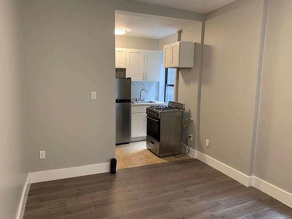 2nd image of 2371 2nd Ave APT 8