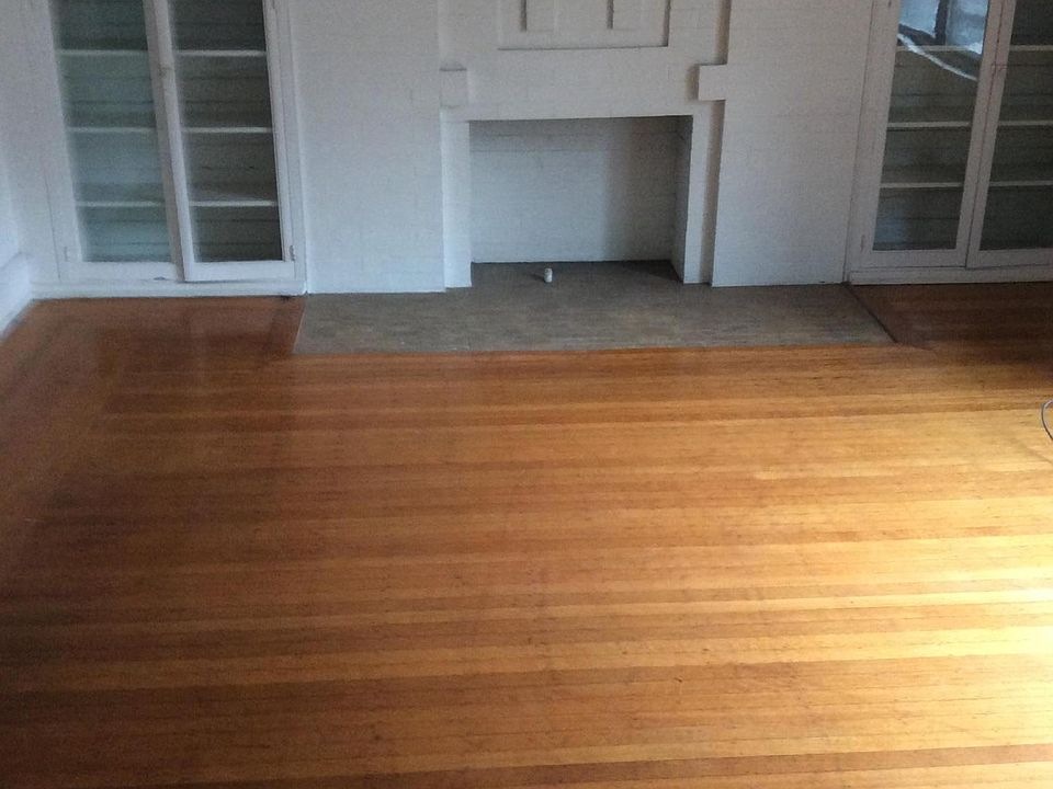 2nd image of 270 Emerson St APT 4