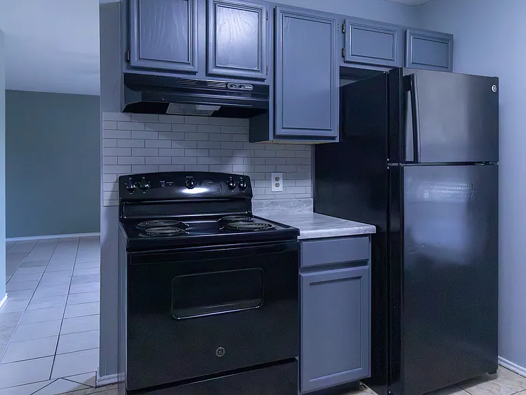 1601 Benttree Dr #1 — Photo 8