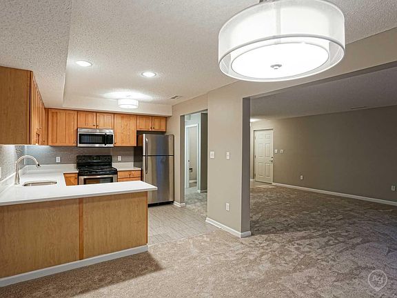 3rd image of 491 Burroughs Dr APT 8