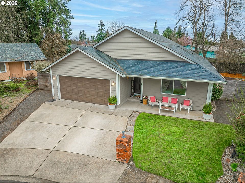 1st image of 2318 8th St
