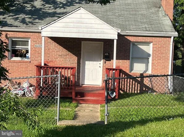 4827 69th Pl, Hyattsville, MD 20784