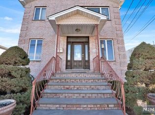 482 Cliff St, Fairview, NJ 07022