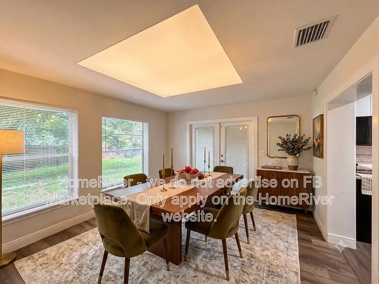 1455 Bethesda St — Photo 2