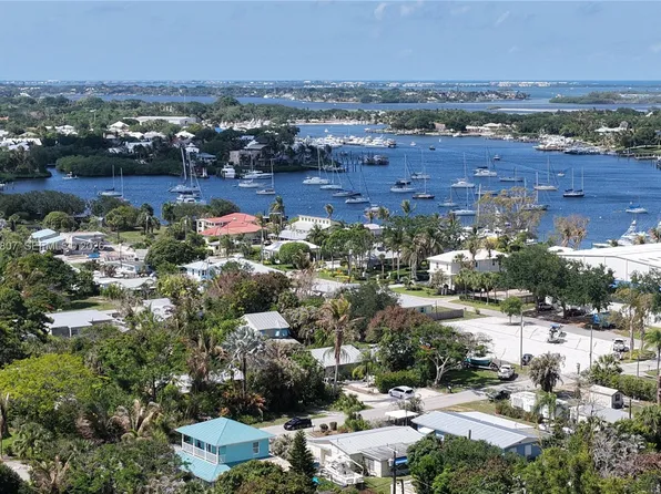 4225 SE Westfield St, Stuart, FL 34997