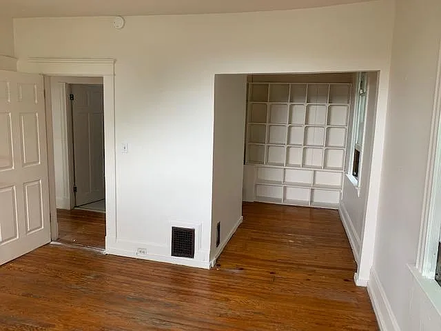 2954 W McMicken Ave — Photo 15