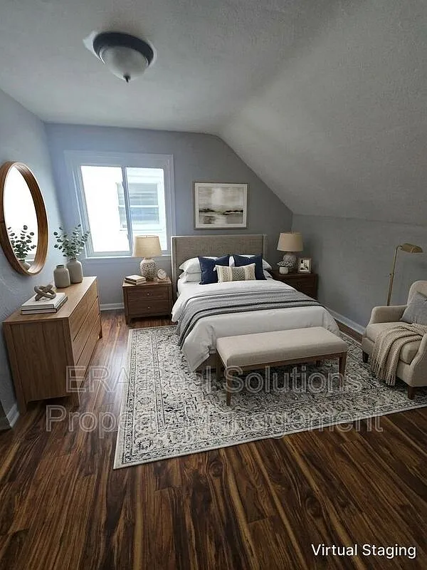 2 bed, 1.0 bath, 744 sqft, $925 — Photo 4