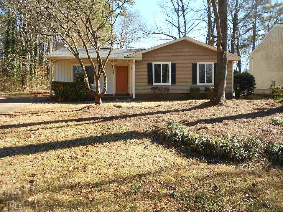 1st image of 225 Hembree Forest Cir