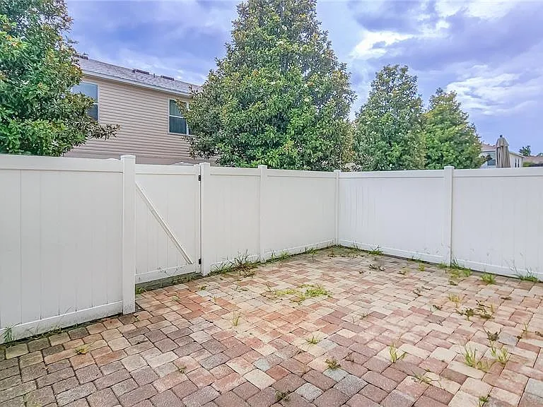 5124 Crown Haven Dr — Photo 18