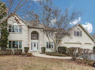 347 Knoch Knolls Rd, Naperville, IL 60565