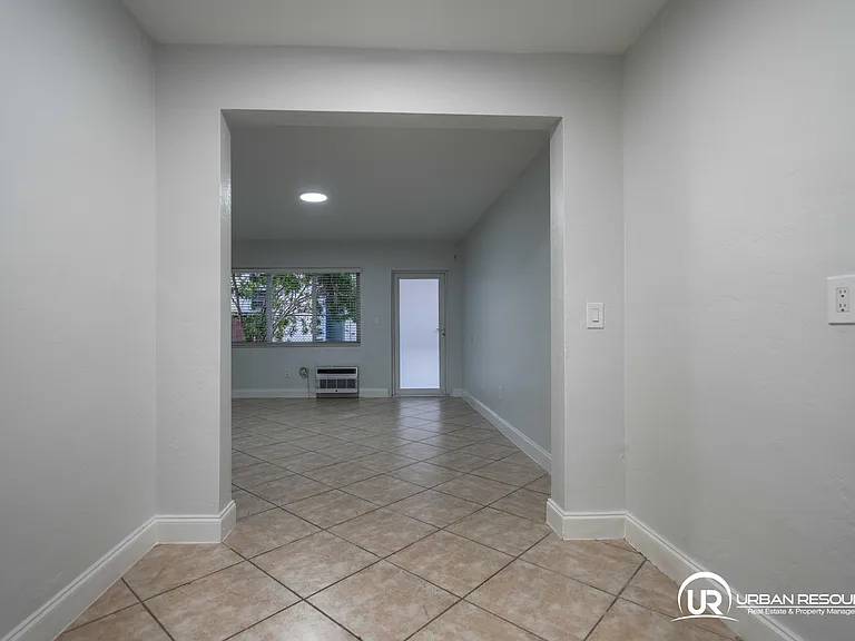 7311 Byron Ave #3 — Photo 10