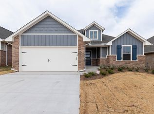 5405 Malpaso Creek Dr, Mustang, OK 73064