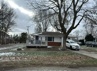 407 S Isham St, Waynesville, IL 61778