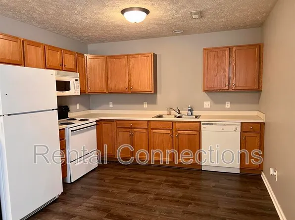 103 N Bentley St, Marion, IL