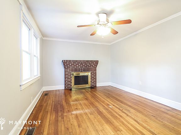 3rd image of 608 S Fairfield Rd