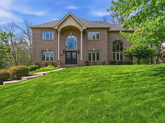 3rd image of 702 Rustic Ridge Dr