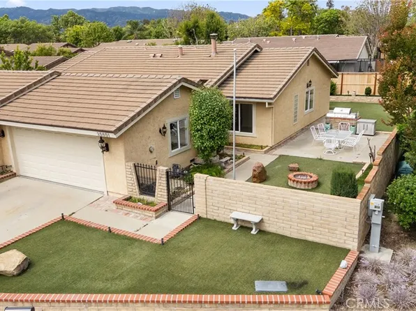 25651 Ramada Dr, Santa Clarita, CA 91355