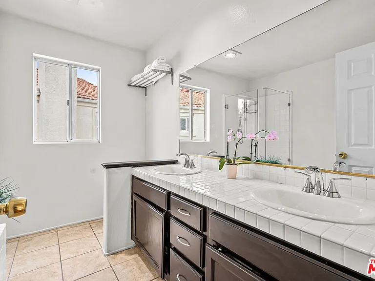 18639 Nathan Hill Dr #9 — Photo 32