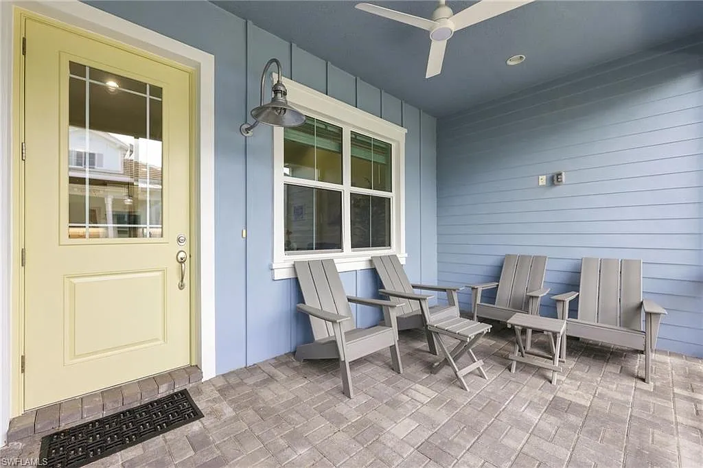 2 bed, 2.0 bath, 1321 sqft, $6,000 — Photo 2