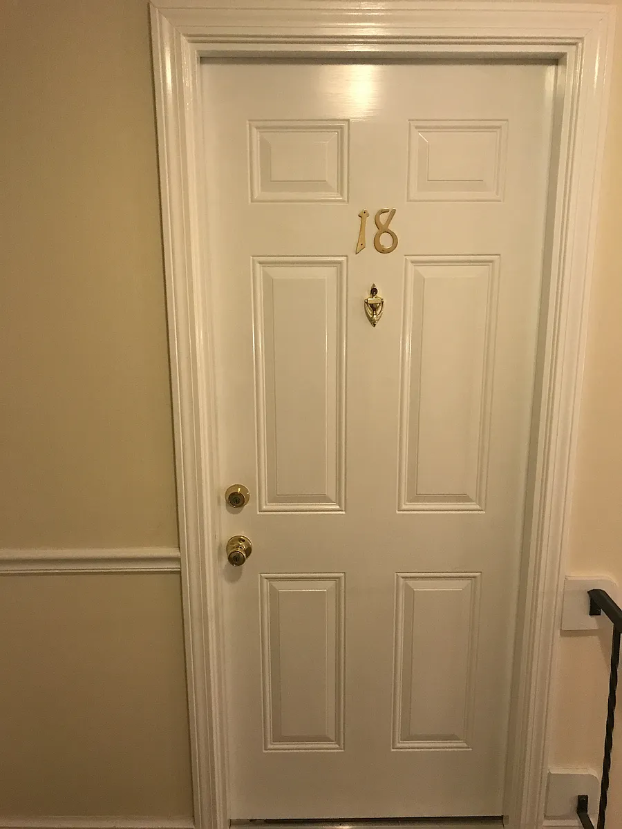 Building Photo - Summer St