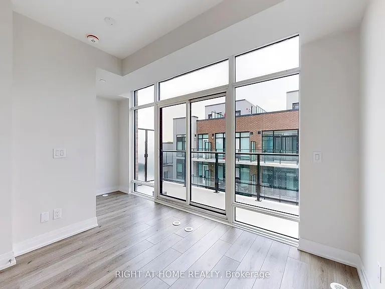 851 Sheppard Ave W #30 — Photo 16